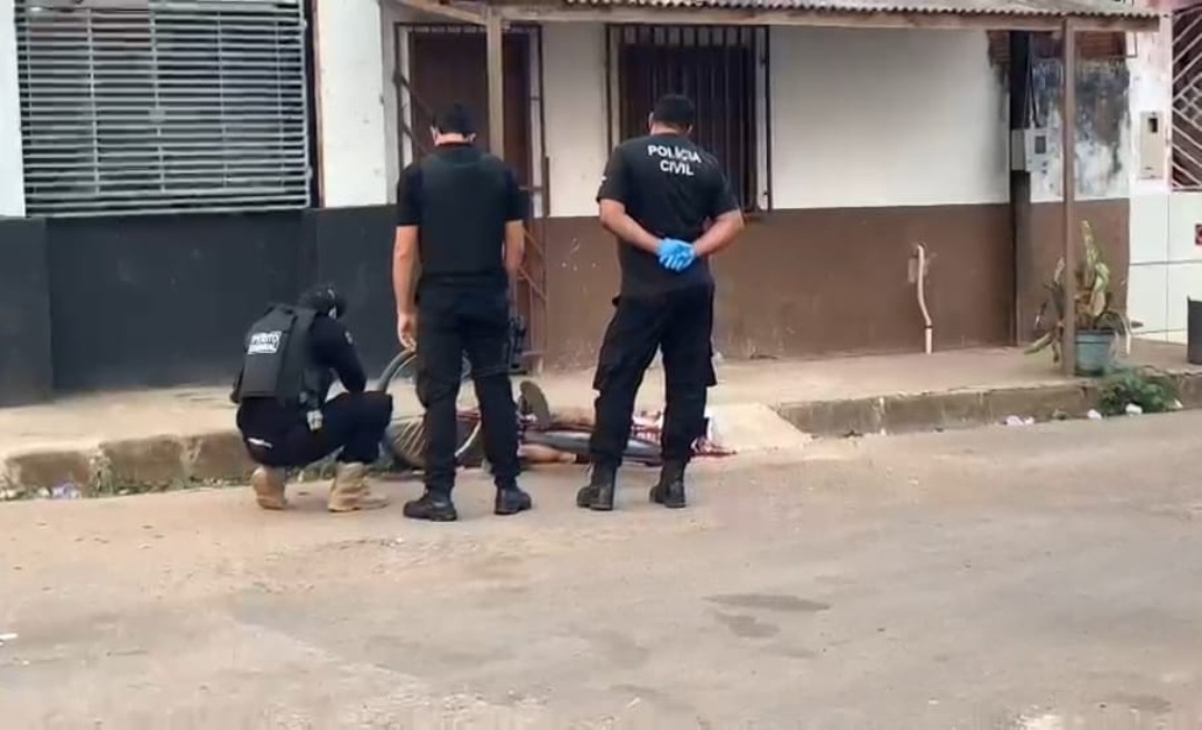 Mulher é executada com tiro na cabeça no bairro Cidade Nova por dupla em motocicleta 